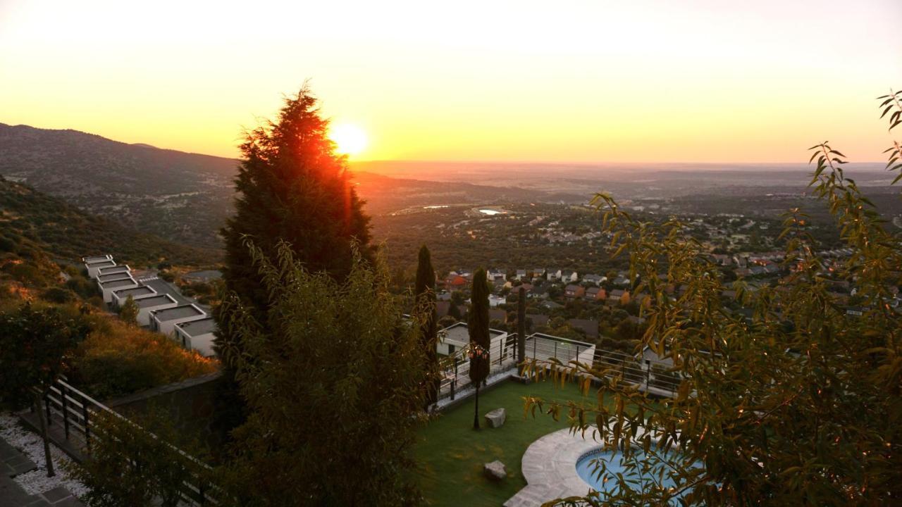 Villa Los Angeles El Espinar Exteriör bild