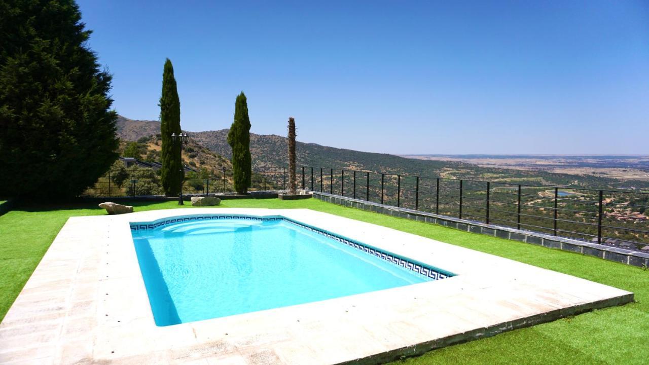 Villa Los Angeles El Espinar Exteriör bild