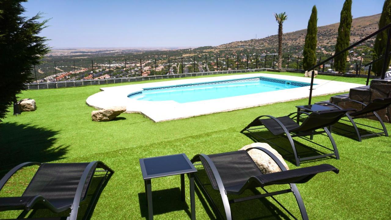 Villa Los Angeles El Espinar Exteriör bild