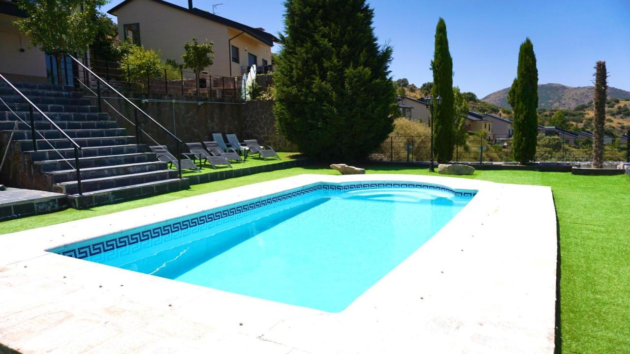 Villa Los Angeles El Espinar Exteriör bild