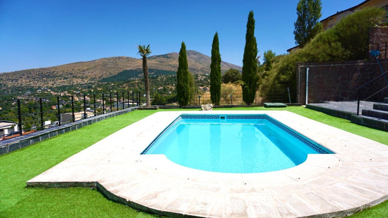 Villa Los Angeles El Espinar Exteriör bild