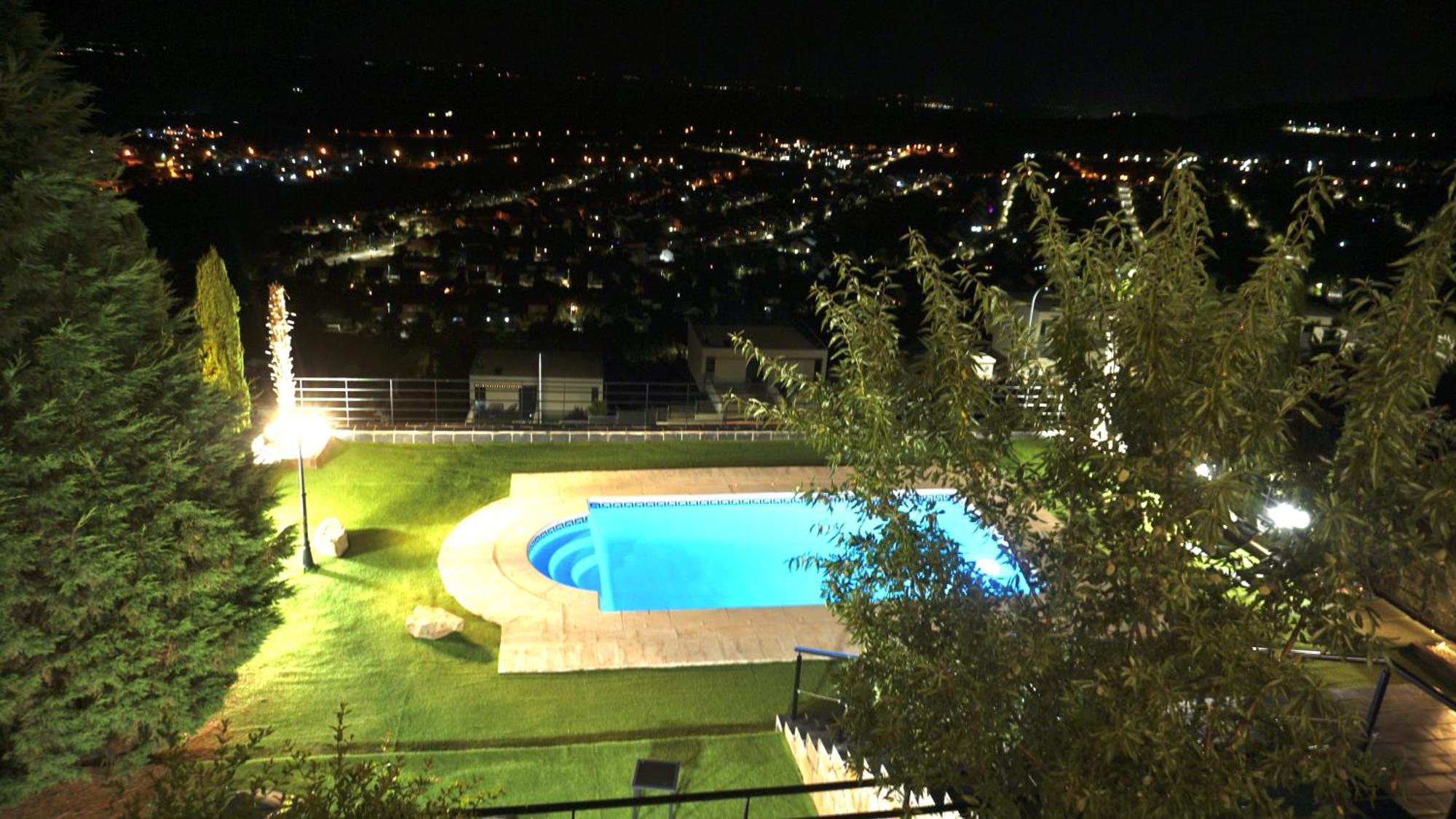 Villa Los Angeles El Espinar Exteriör bild